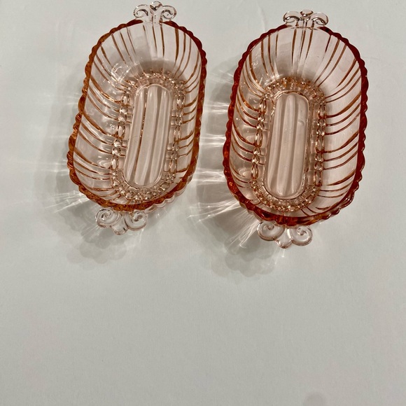 2 Vintage ANCHOR HOCKING Pink Depression Glass “Old Cafe”Olive Pickle Boat Dish - Picture 4 of 14